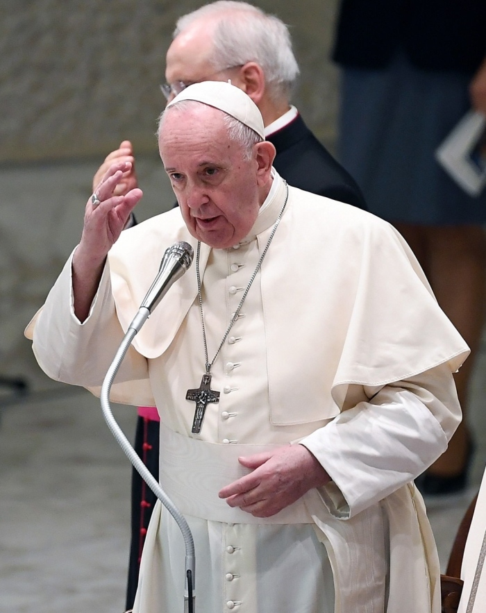 Папа Франциск отрече, че планира скорошно оттегляне