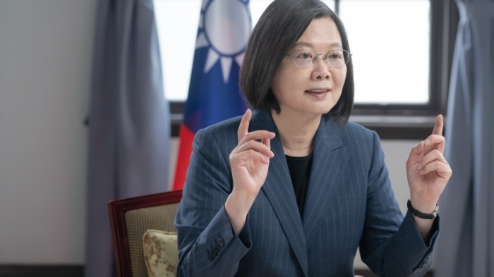 Чешкият президент разгневи Китай с телефонен разговор с Тайван