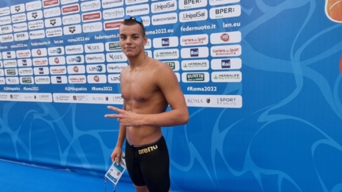 Петър Мицин на втори финал на световното по плуване