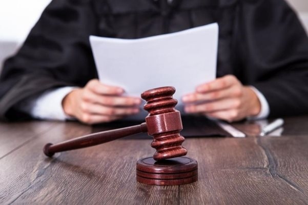 Първи районен съдия сезира КС – за премахването на възможността за брак преди пълнолетие
