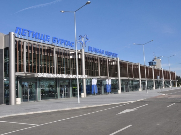 Туроператори: Авиокомпаниите нямат интерес да летят целогодишно до Летище Бургас