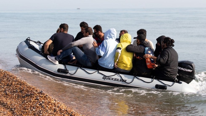 Лондон реши: Всички мигранти от Руанда ще бъдат депортирани