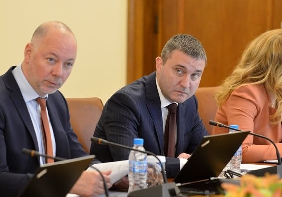Владислав Горанов се завръща с Фандъкова начело в София, пращат шефа на СДС в Русе